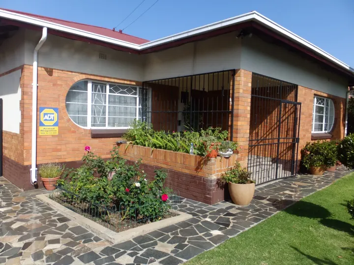 3 Bedroom House in Germiston – photo 1